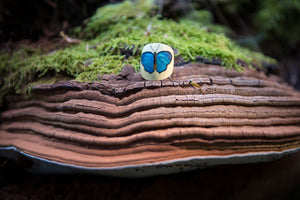 Δαχτυλίδι βάσης ξύλινο, μπλε πεταλούδα
